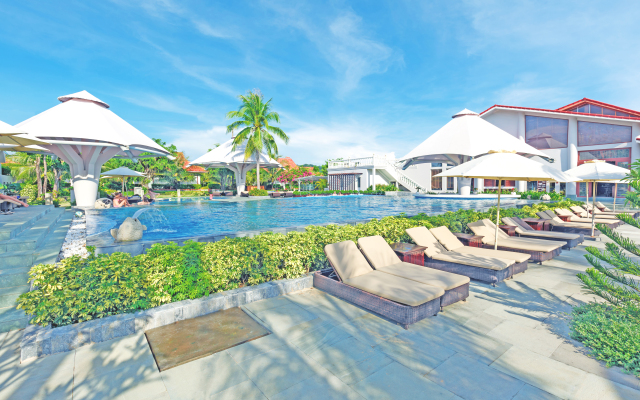 Mercury Phu Quoc Resort & Villas Hotel