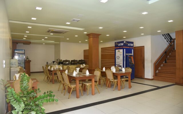 Paragon Hotel