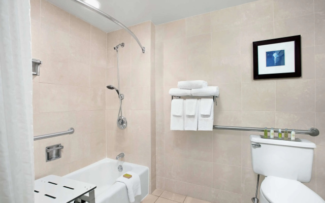 DoubleTree by Hilton Miami Airport & Convention Center