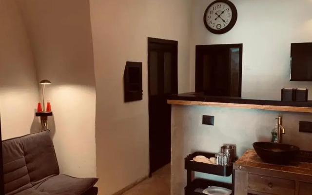 La Guta Studio Suite The Campari Suite