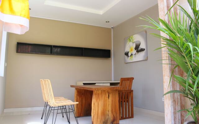 Rusty Seminyak