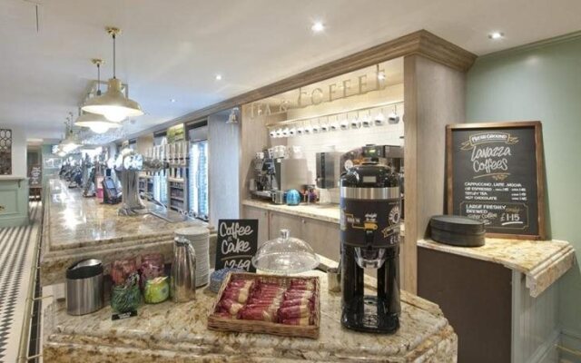 The Queen Hotel Wetherspoon