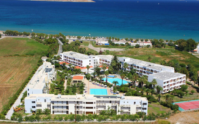 Tigaki Beach Hotel