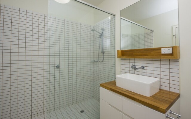 1 Bright Point Apartment 4303