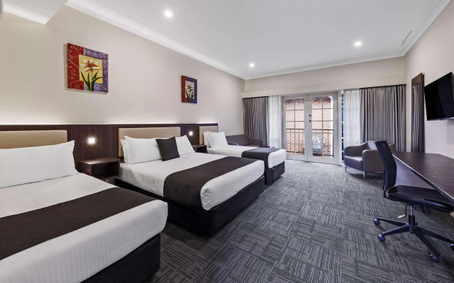 Quality Hotel Melbourne Airport