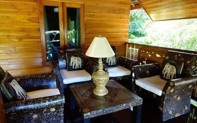 Capital O923 Elephant At Baan Tawai