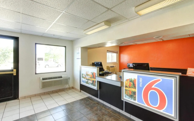 Motel 6 Portland, ME