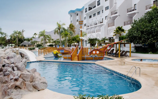 San Carlos Plaza Hotel, Beach & Convention Center