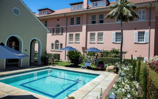 Kalk Bay Condo at The Majestic