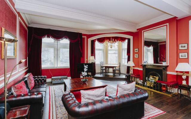 Gorgeous Royal Mile Mansion Apartment