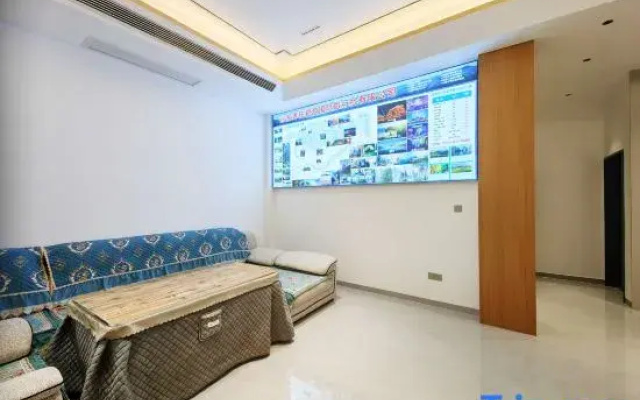 Rose River Xiaozhu Homestay