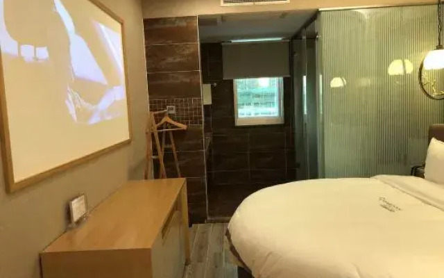Qingmu Select Hotel (Xuancheng Langxi Jinmao Building)