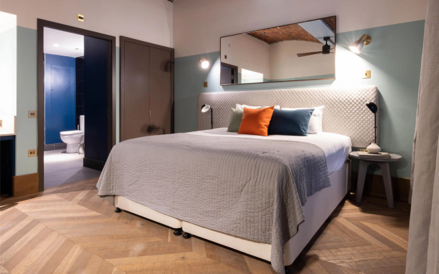 Native Manchester Hotel