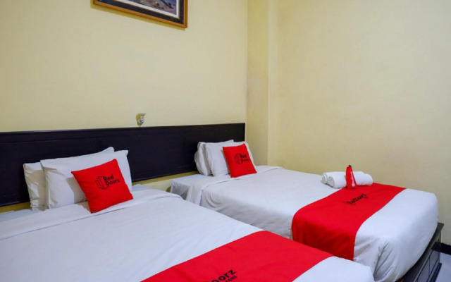 RedDoorz near Citraland Waterpark Kendari