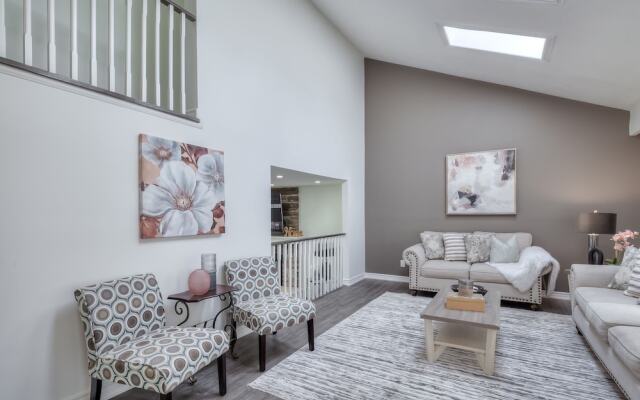 Waterfront Avenue Suites