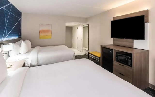 Indigo Indianapolis Fishers