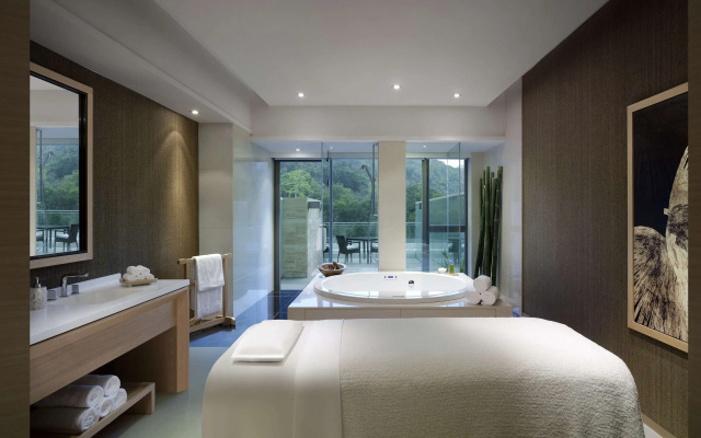 Hyatt Regency Hong Kong, Sha Tin