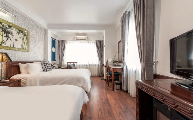 Prince II Hotel