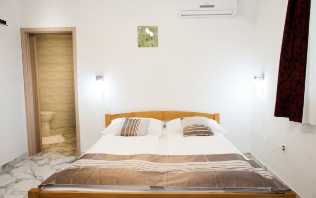 Rooms Garden Zagreb Airport