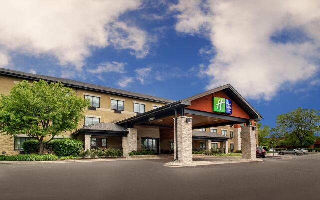 Holiday Inn Express & Suites Aurora - Naperville, an IHG Hotel