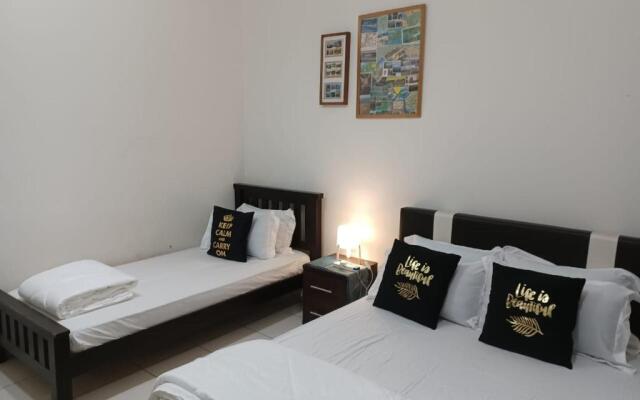 Indah Alam Condo