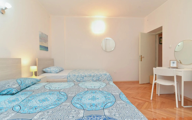 Apartment 38