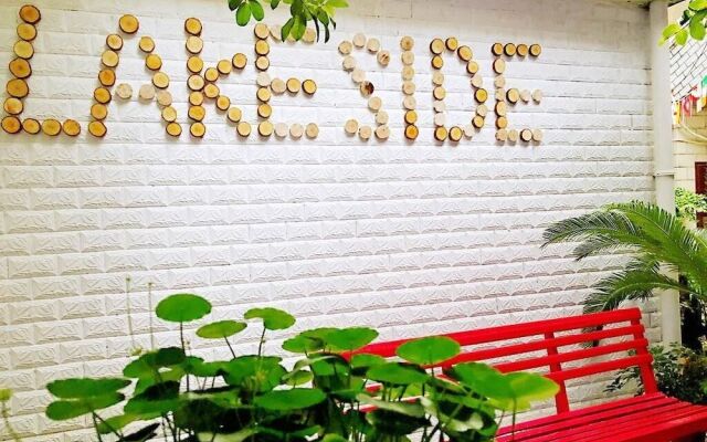 Lakeside Hostel