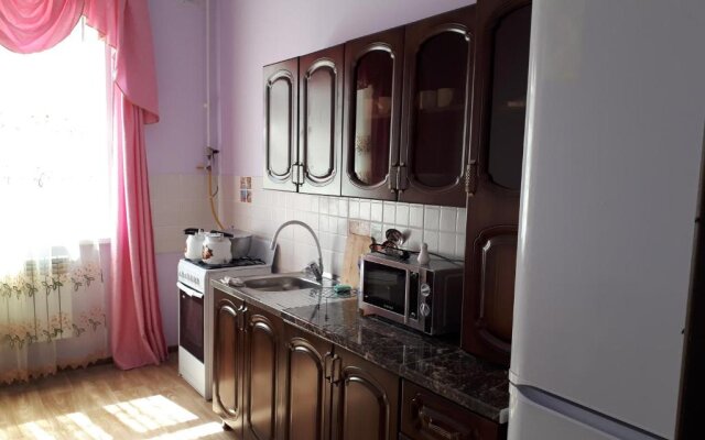 Apartments on Plyazhnaya, 2