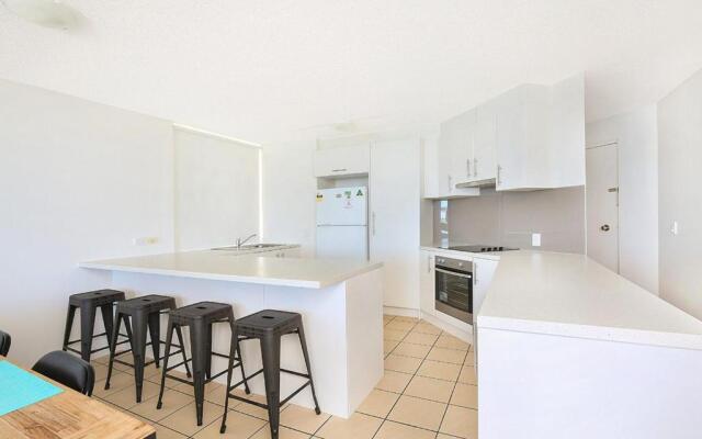 Eastbourne U4, 80 Esplanade, Golden Beach