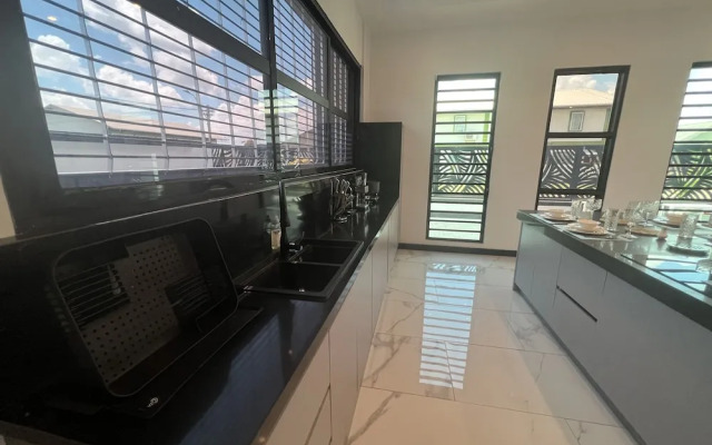 Empire Villa Paramaribo Noord 1