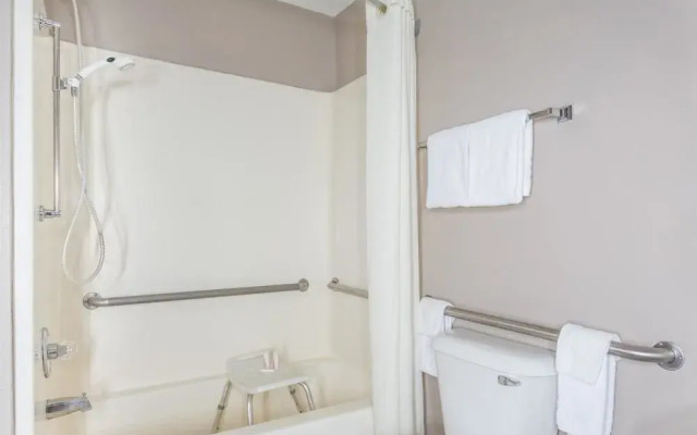 Super 8 By Wyndham Rock Springs