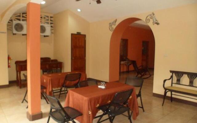 Hotel Leon del Sol