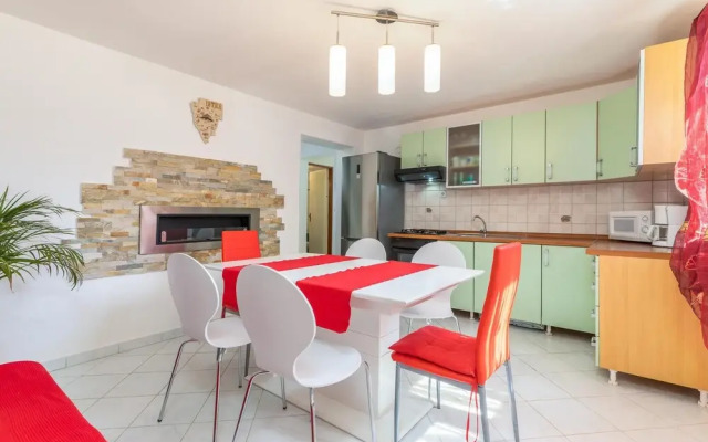 Nice Home in Kastelir With Wifi and 3 Bedrooms