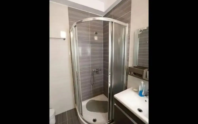 Beachfront Sion Sarande Apartment B