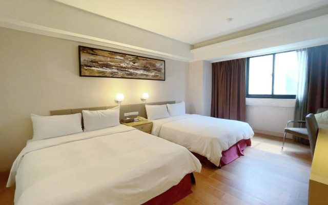 Delton Hotel