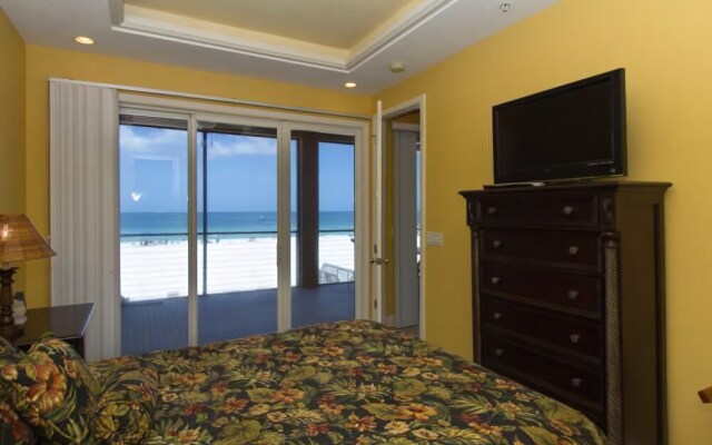 Bradenton Beach Club D