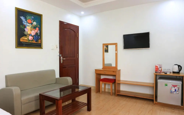 RedDoorz near Bai Sau 2