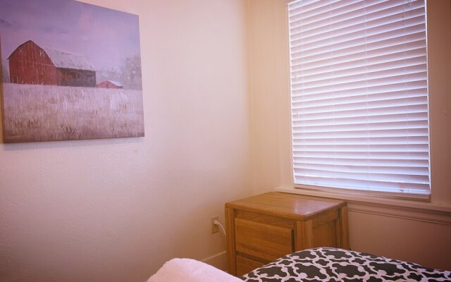 Seattle Urvan Village- Rainier