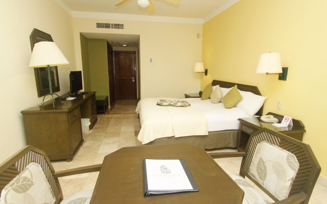 Hotel Los Itzaes by 5th av