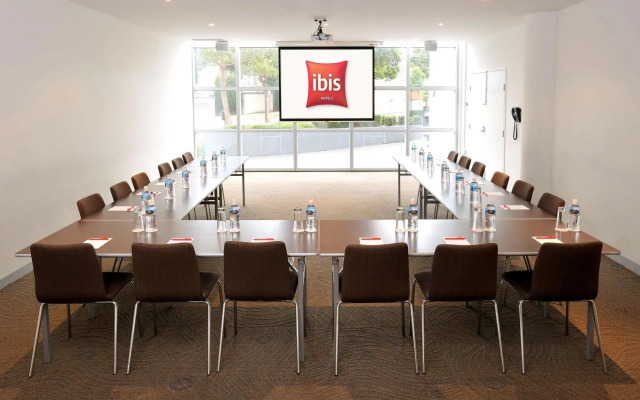 ibis Melbourne Glen Waverley