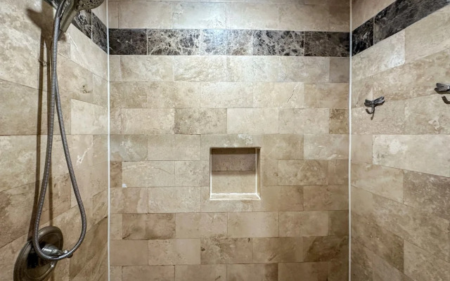 3BR Gem at Sandy Beach Area