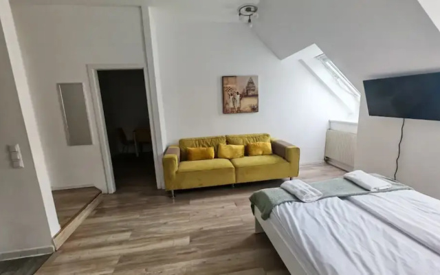 Charming 2 Apartments For Extended Stays