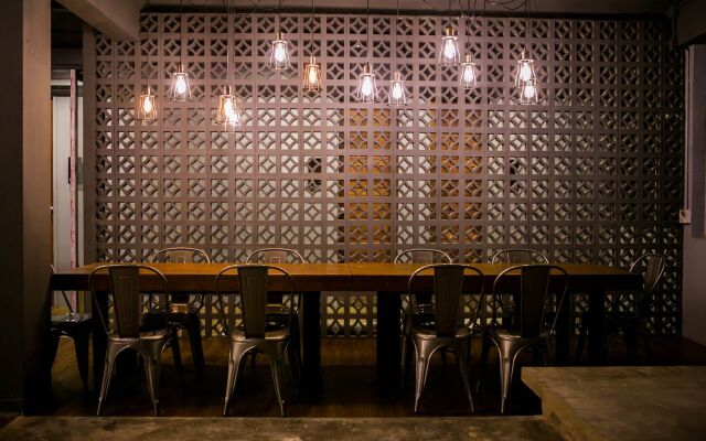 Silom SPACE Hostel