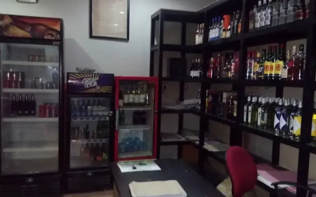 Sarathchandra Tourist Guest House