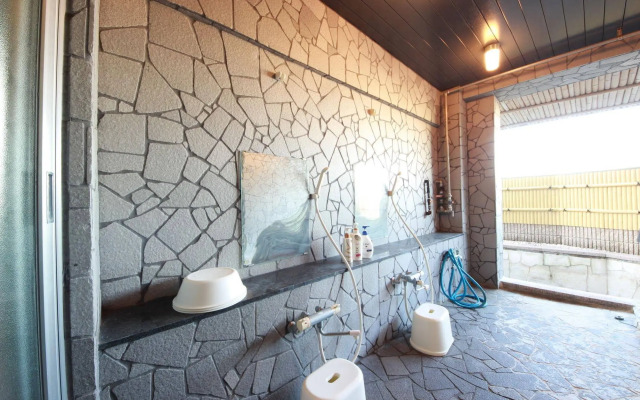 Shirahama White Beach House