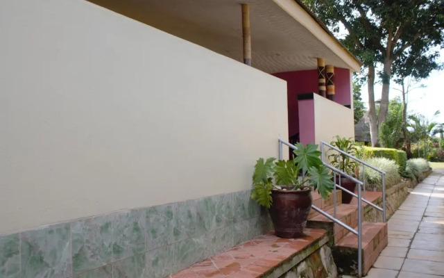 Garden Courts Hotel Masaka