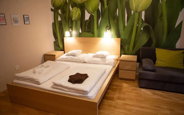 Hunyadi Panzió- Apartmanház