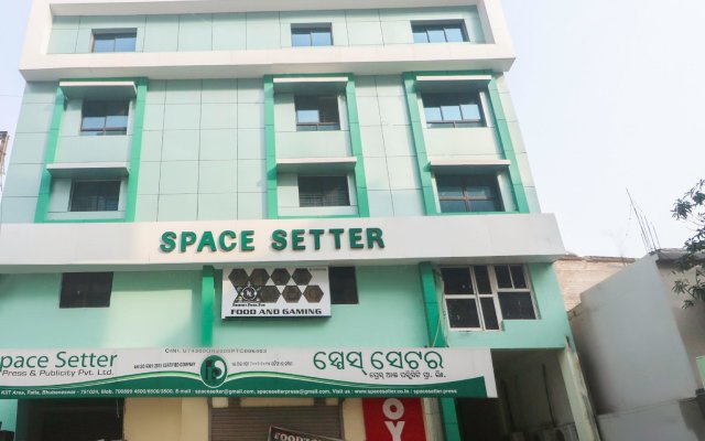 OYO 66350 Hotel Space Setter