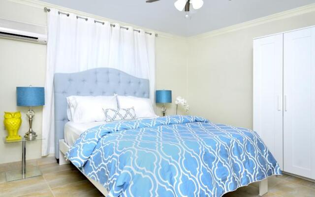 Aruba Palm Beach Suites