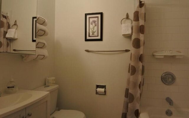 Black Rooster Guesthouse